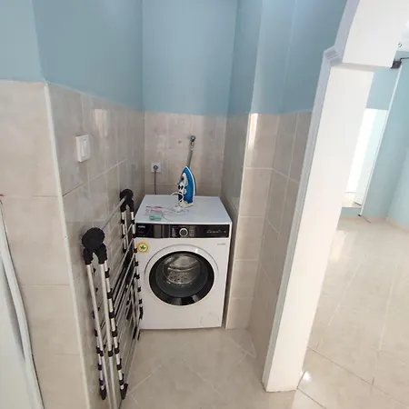 Apartment Large House *