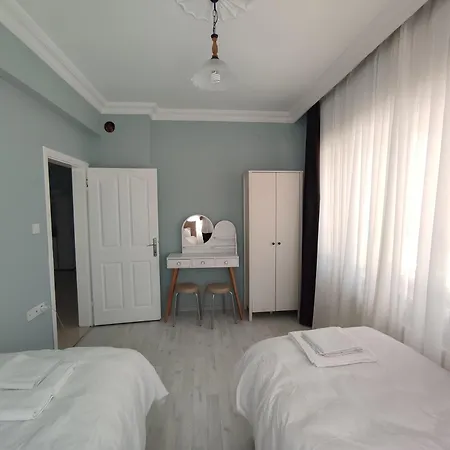 Large House Apartment *